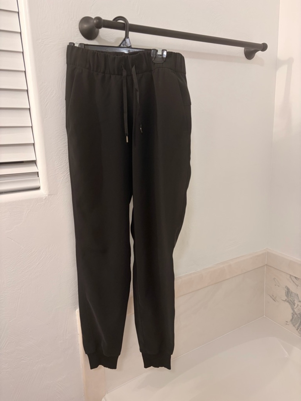 lululemon athletica On The Fly Jogger Size 2